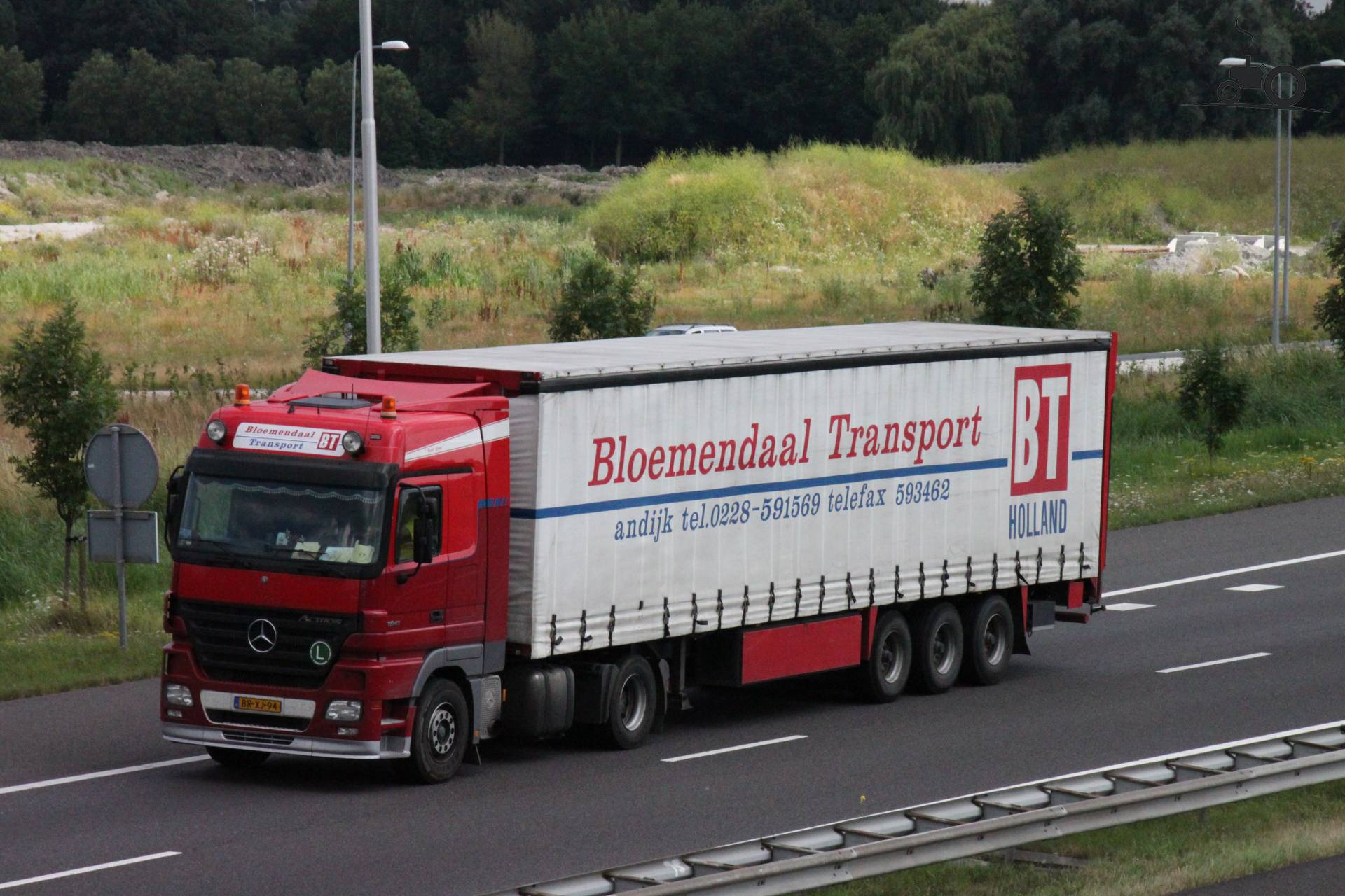 1634136-actros-mercedesbenz